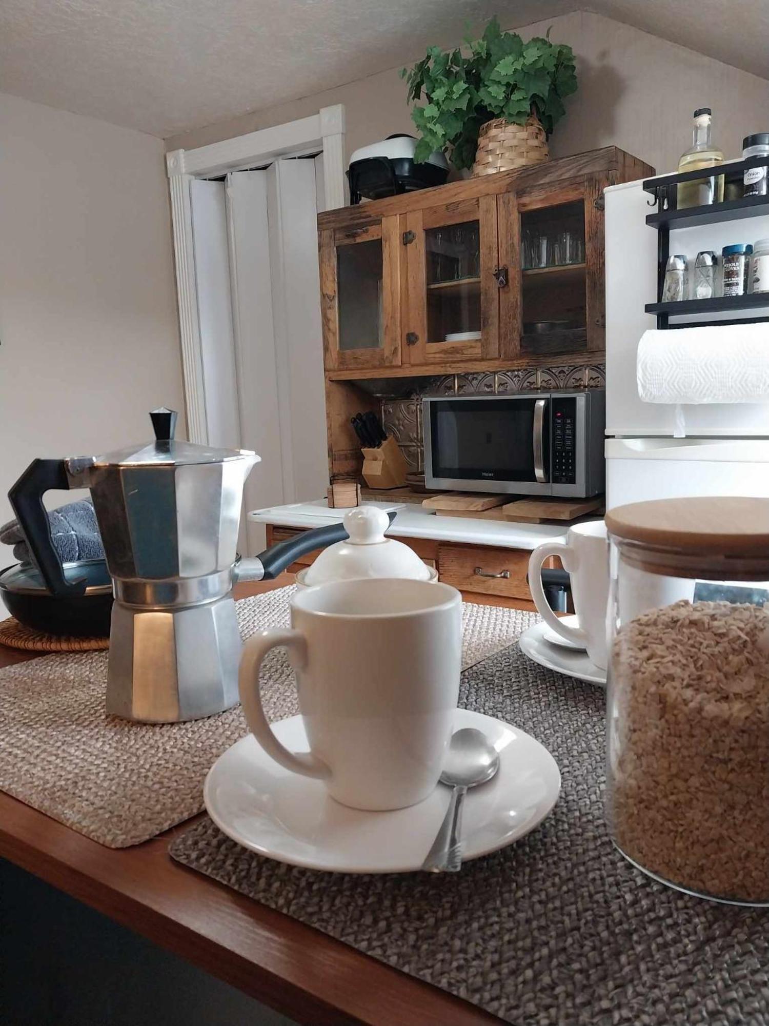Cozy And Quiet Apartment On The Second Floor Escalante Luaran gambar